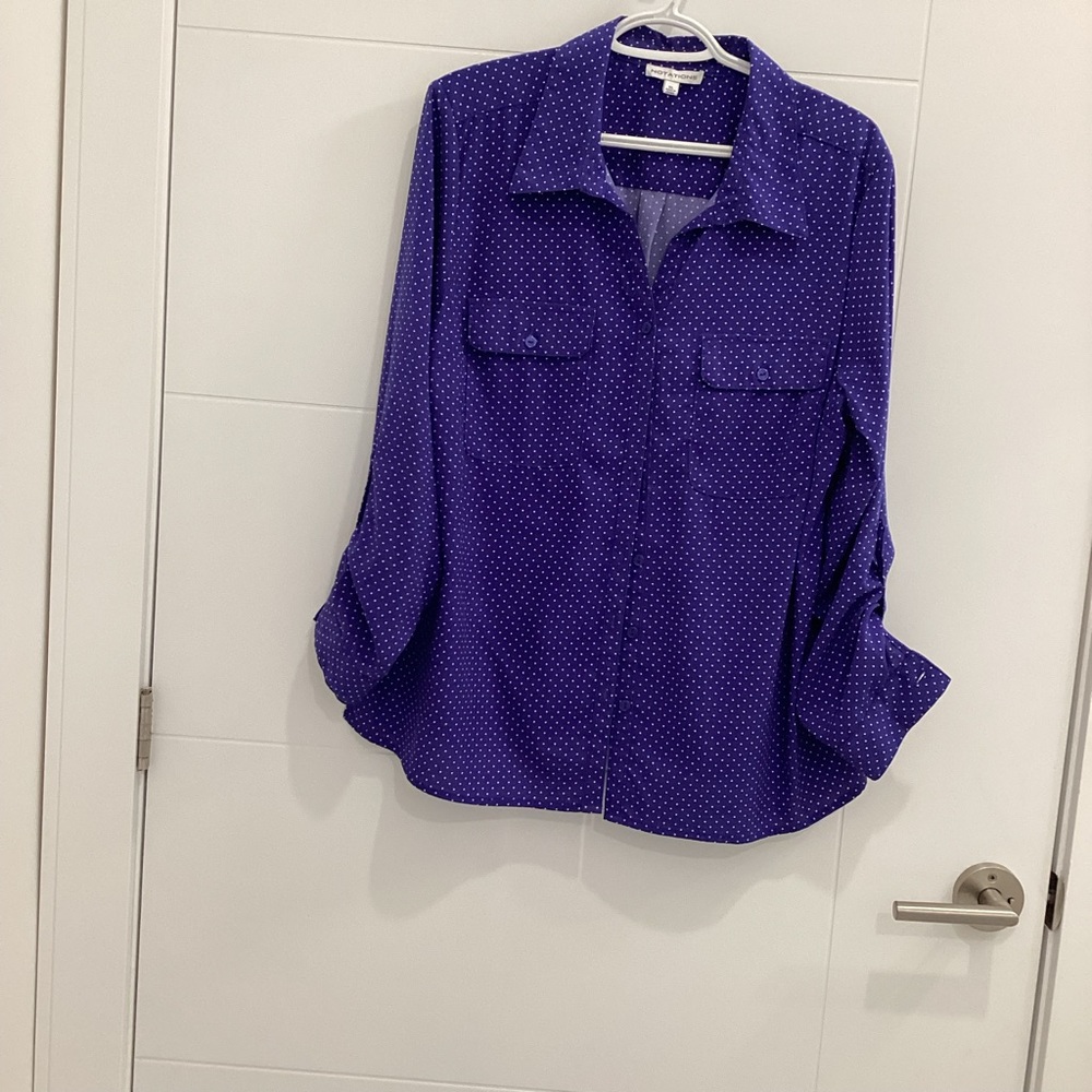Ladies Notations long sleeve blouse purple with white polka dots size X large